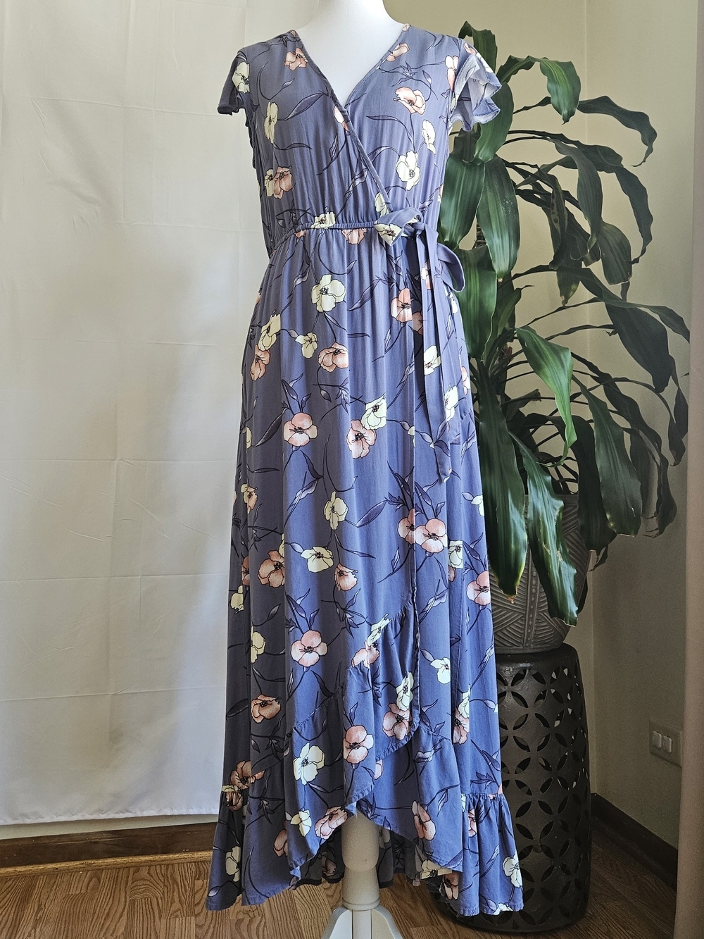 B·O·G Collective Floral Wrap Maxi Dress Size S Lavender Purple High-Low Ruffle - Picture 6 of 13